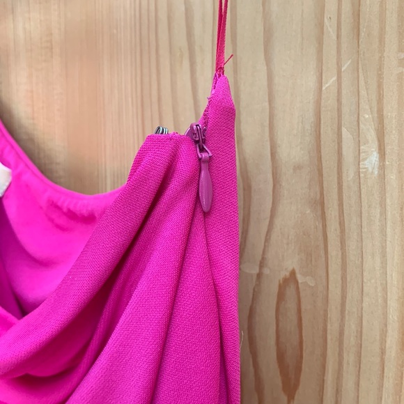 Kors Michael 💕 Barbie Hot Pink Bubblegum Ruched One Shoulder Dress Made Italy - Picture 6 of 16